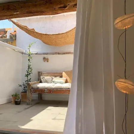 Appartement La Terrasse Du Pont Jullian Charme Et Calme Dans Le Coeur Historique à LʼIsle-sur-la-Sorgue Extérieur photo